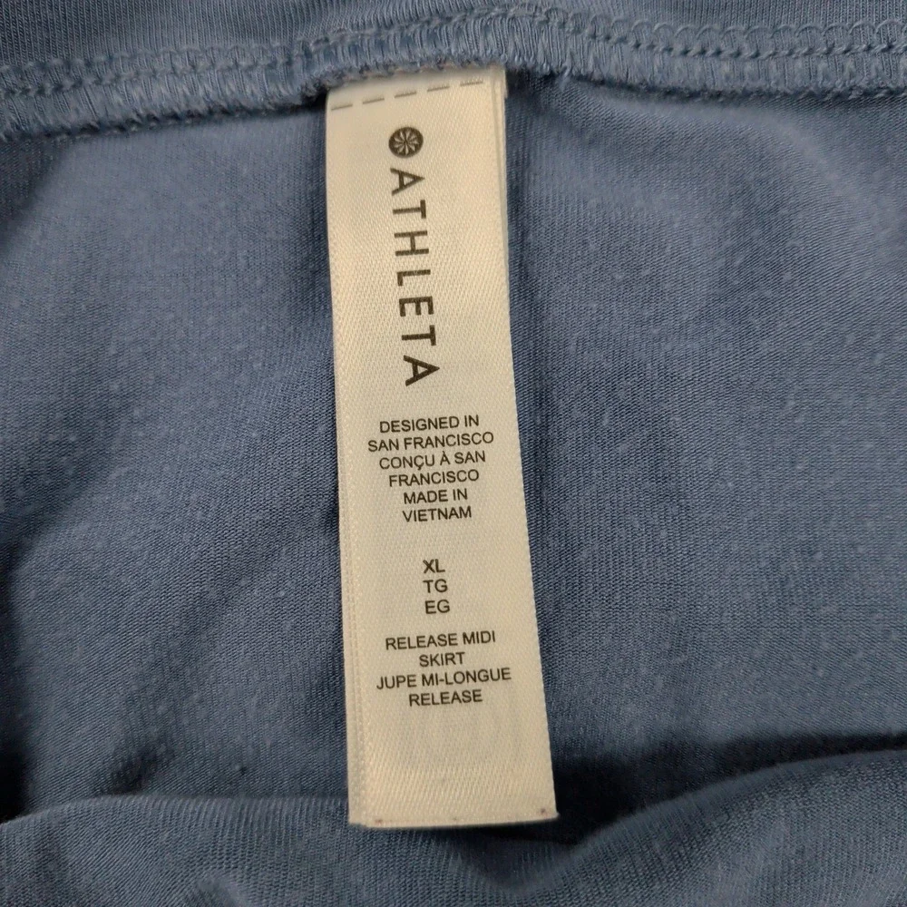 Athleta Release Midi Skirt Size‎ XL Blue Athleisure Stretchy Faux Wrap Skirt